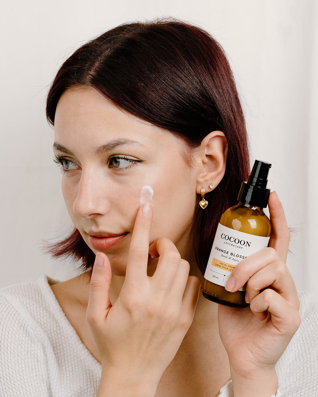 Harnessing the Power of Essential Oils for Skincare: A Balanced Approach